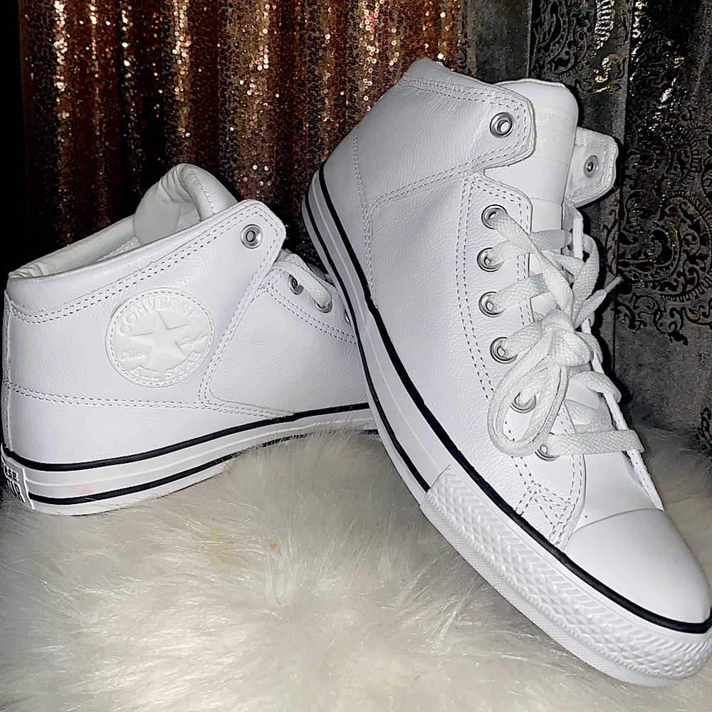 CHUCK TAYLOR HIGH STREET MID LEATHER UNISEX CONVERSE. Brand New With Box.